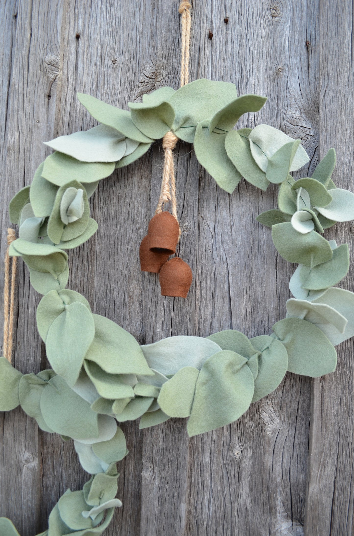 Cadaghi Eucalyptus wreath - Large