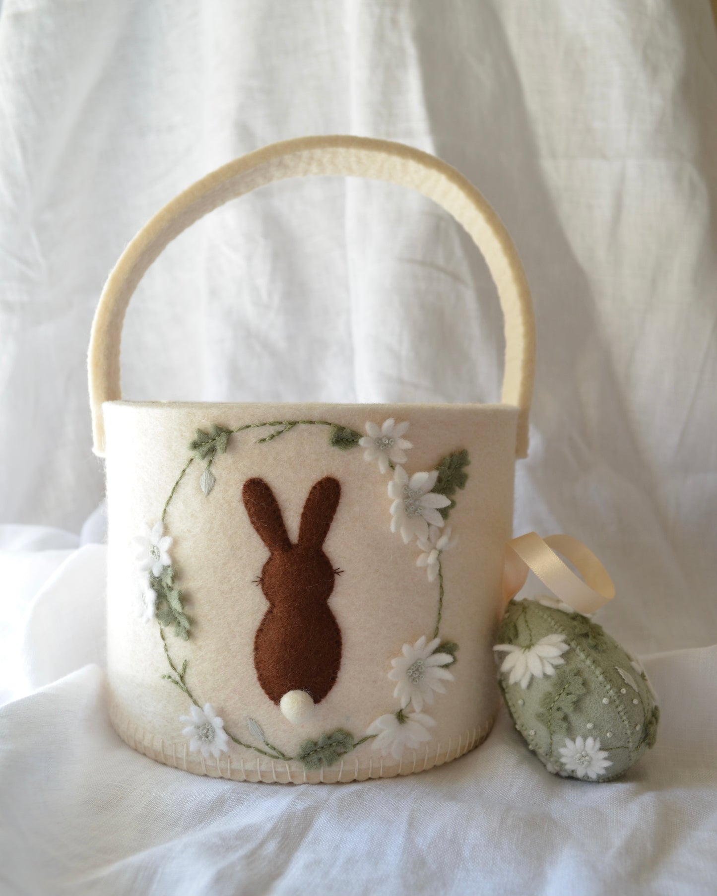 Flannel Flower Easter Egg