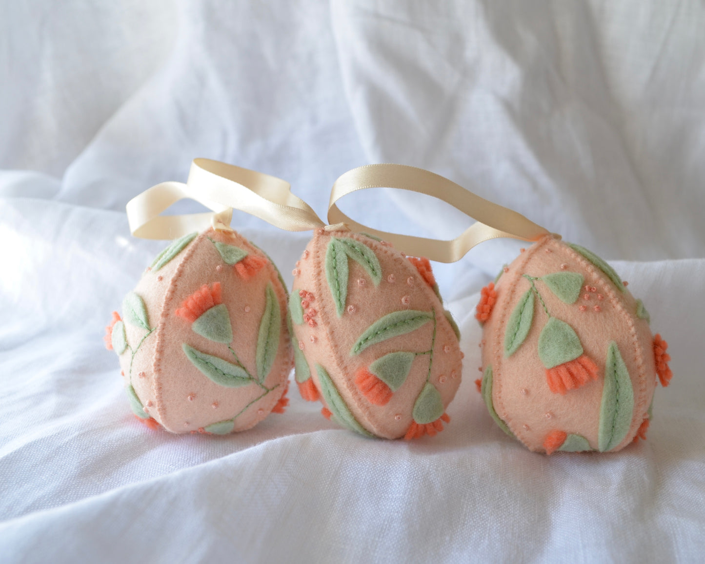 Flowering Gum Easter Egg
