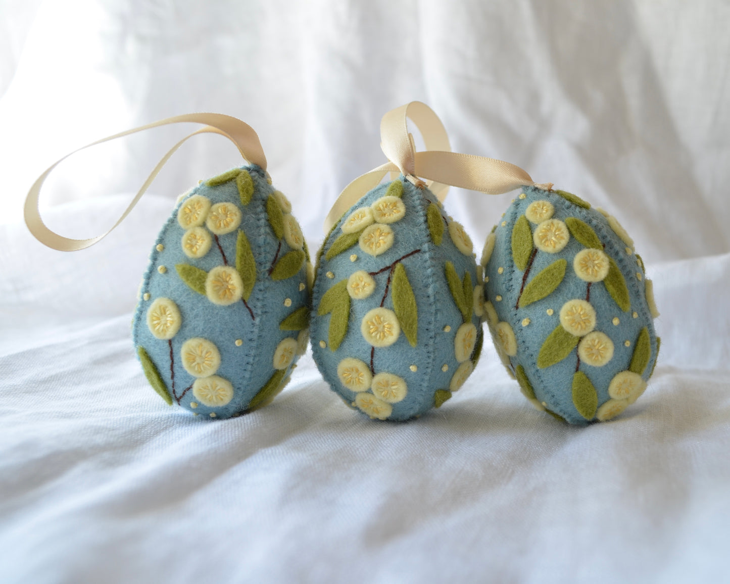 Wattle Easter Egg